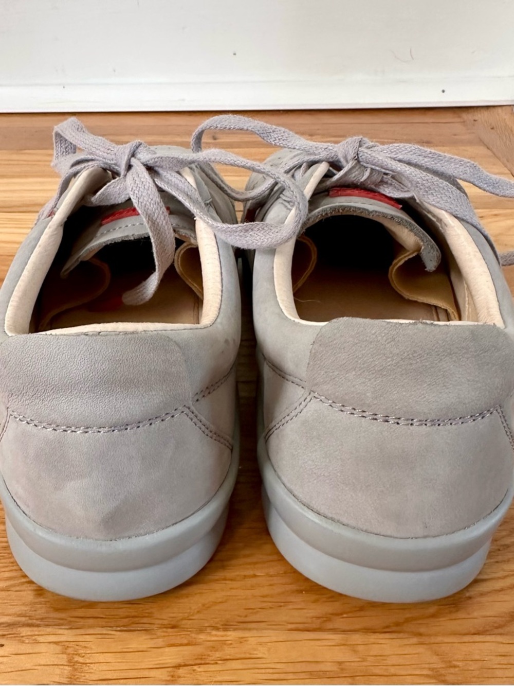 Savale Men's Casual Light Gray Suede Sneakers - Picture 4 of 6